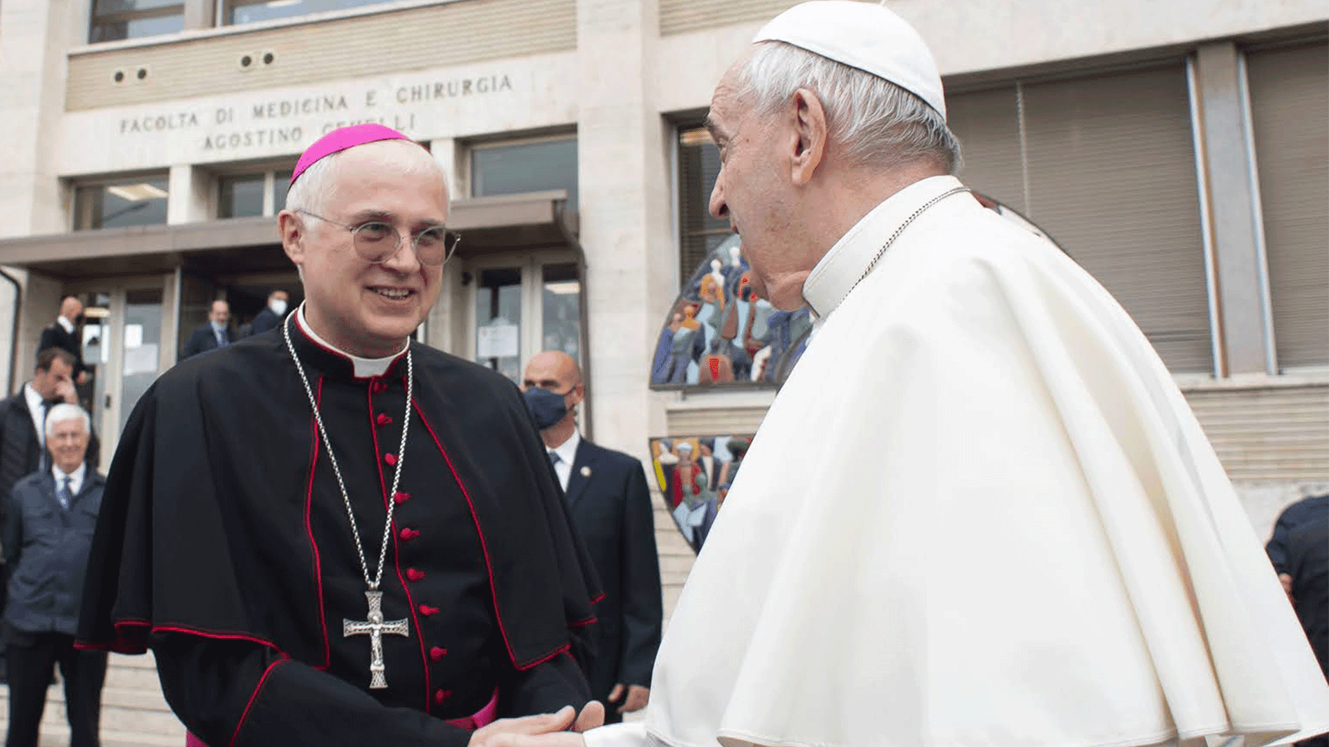 60 anni di Medicina e Chirurgia: l’intervista a monsignor Giuliodori