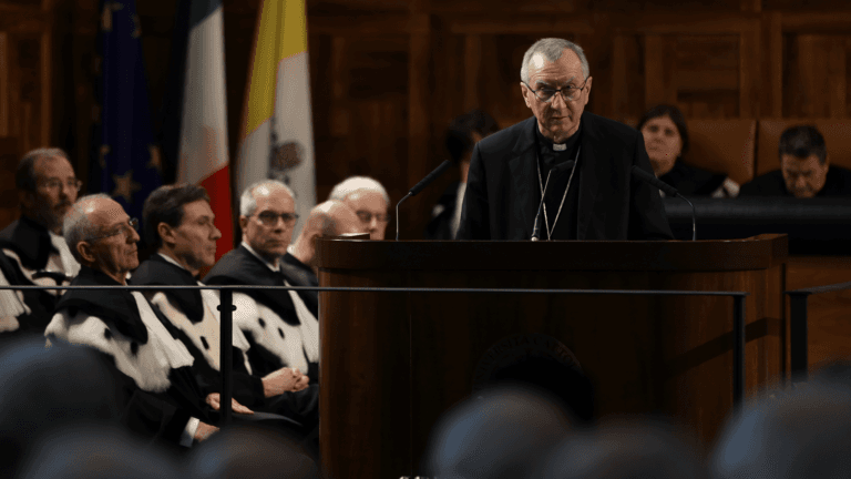 Cover Image for L’Università Cattolica per il bene del paese: un secolo di impegno educativo e culturale. L’intervista al Cardinale Pietro Parolin