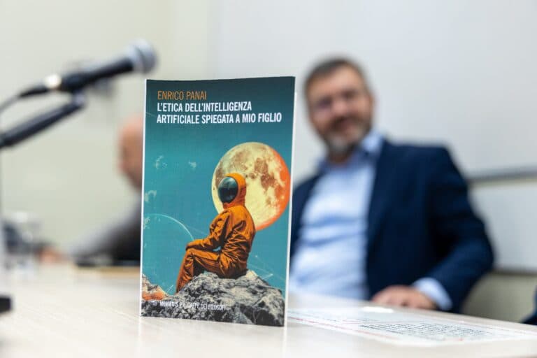 Cover Image for L’etica dell’intelligenza artificiale spiegata a mio figlio: l’intervista a Enrico Panai